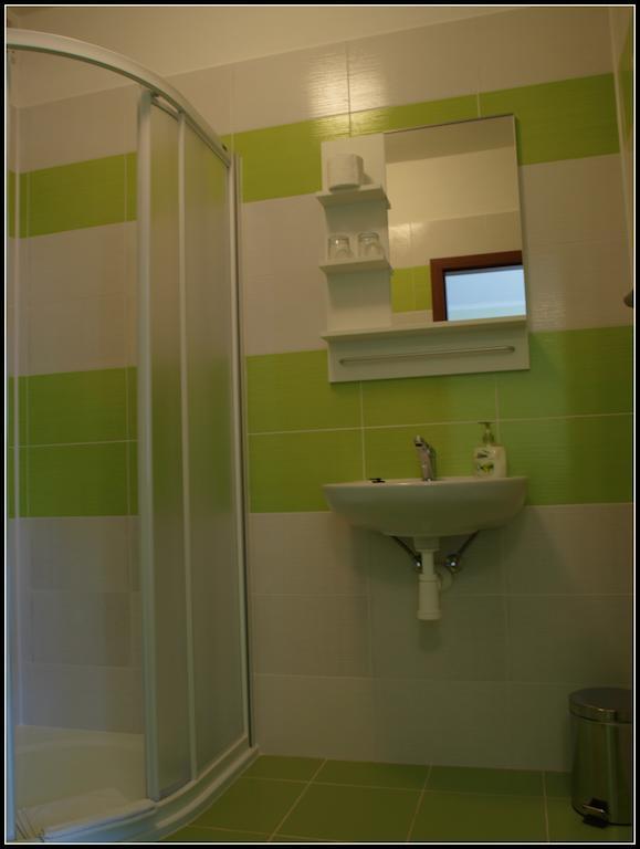 Penzion U Dvou Lip Drnholec Kamer foto