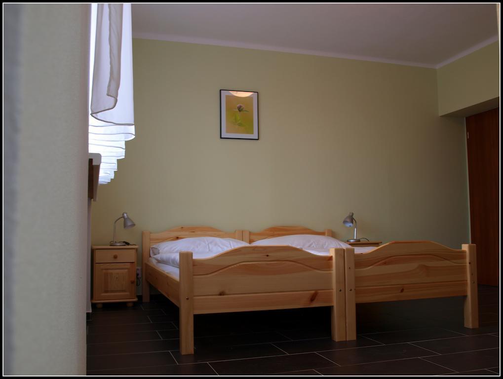 Penzion U Dvou Lip Drnholec Kamer foto